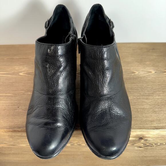 Clarks Bendables Heeled Ankle Booties Sz 10M Leather Career Comfort Shoes Dressy - Picture 11 of 11